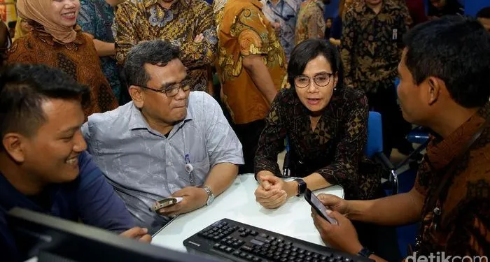 Cabut Aturan, Sri Mulyani Batalkan Pajak e-Commerce